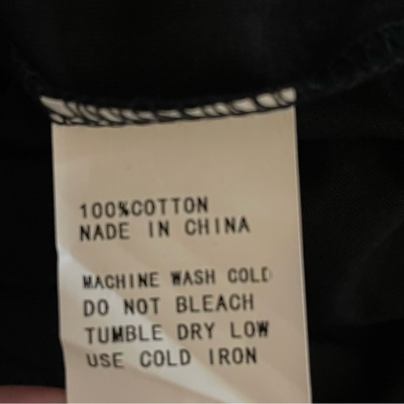 Not All Witches Live In Salem Tee Shirt Top Black Halloween Fall - Picture 7 of 8